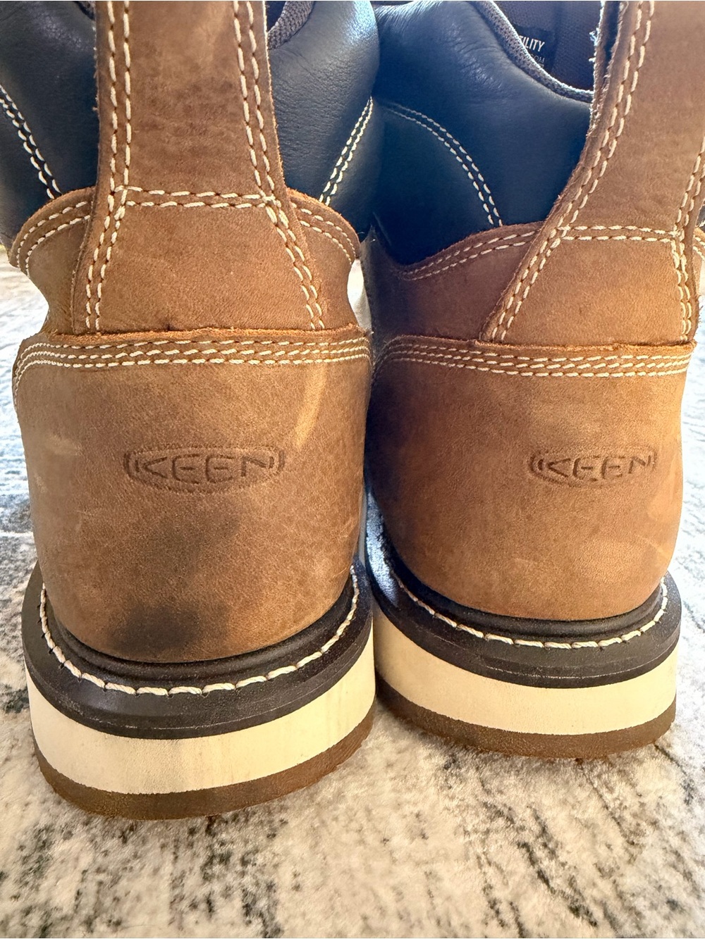 KEEN Men's Cincinnati 6” Waterproof Work Boot (Carbon Toe) Size 12D - Picture 6 of 7